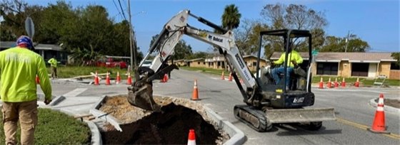Loomis Avenue four-way stops photograph