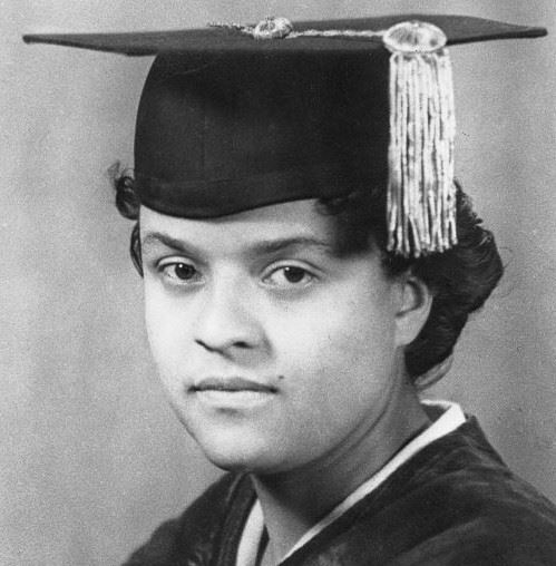 Evelyn Stocking Crosslin 2